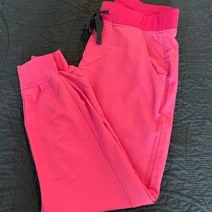 Figs Zamora Joggers Electric Orchid. Small Petit